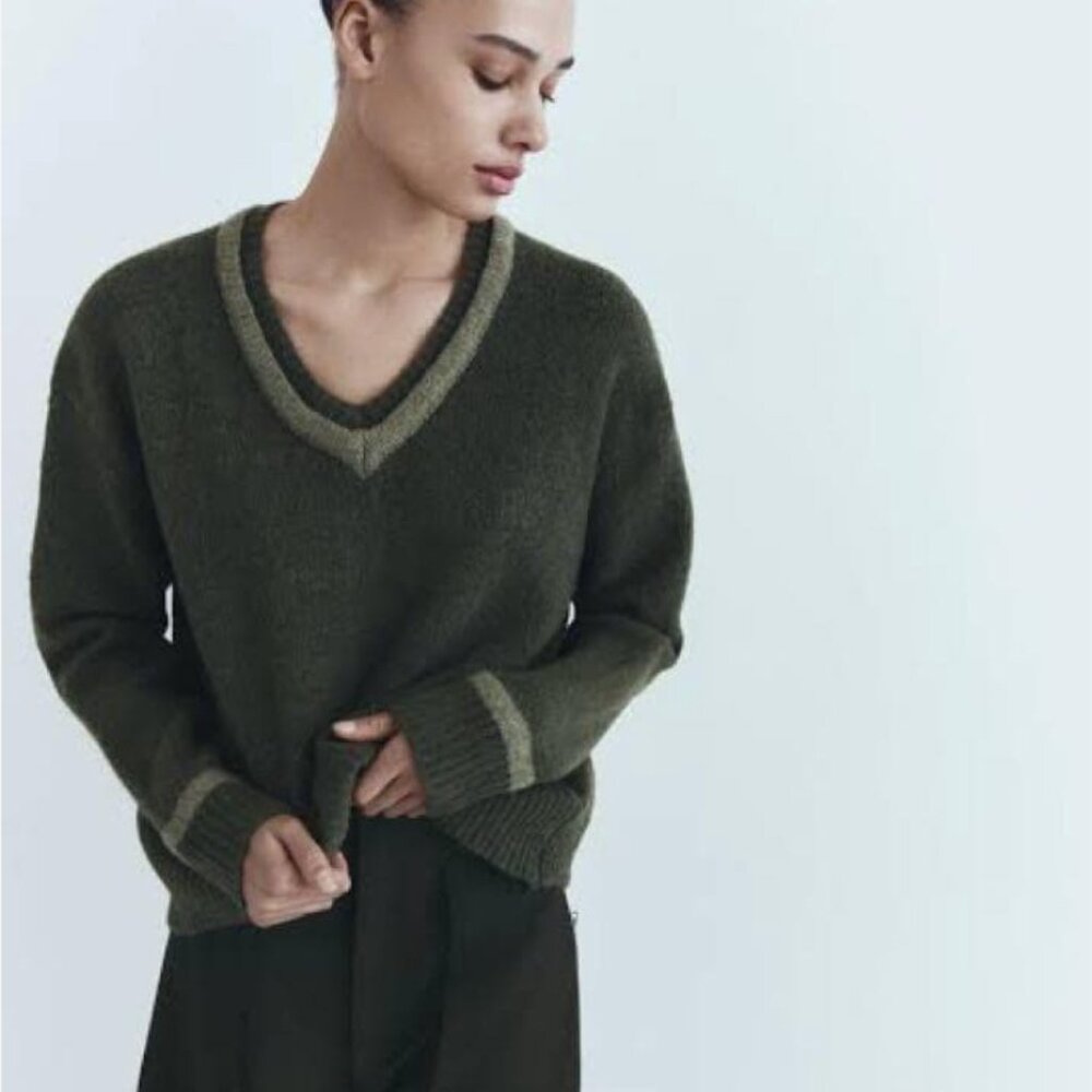 Zara Open Back Knit Sweater M